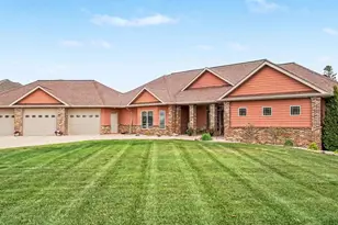 903 Fairway Dr, Pipestone, MN 56164 - Photo 4