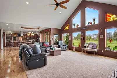 903 Fairway Drive, Pipestone, MN 56164 - Photo 8