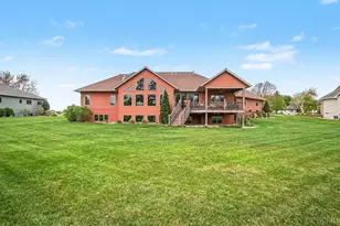 903 Fairway Dr, Pipestone, MN 56164 - Photo 46