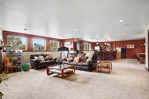 903 Fairway Dr, Pipestone, MN 56164 - Photo 30