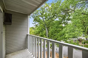 1601 N Innsbruck Dr, Fridley, MN 55432 - Photo 20