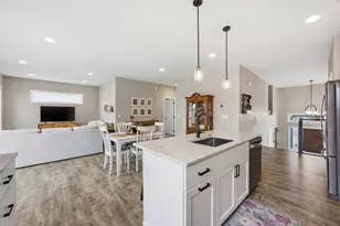 7252 26th St S, Fargo, ND 58104 - Photo 10