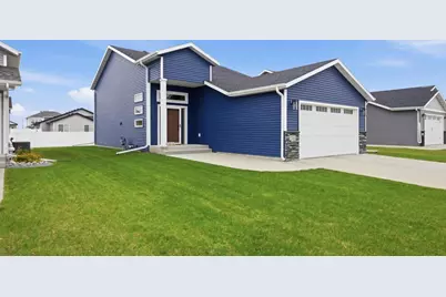 7252 26th Street S, Fargo, ND 58104 - Photo 2