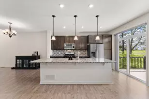 4262 Corn Silk Ln, Woodbury, MN 55129 - Photo 8