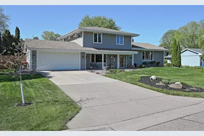 716 Eldridge Avenue E, Maplewood, MN 55117 - Photo 2