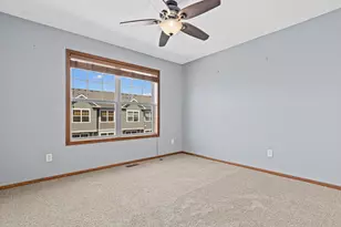 1802 Colonial Ln, Chanhassen, MN 55317 - Photo 18