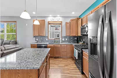 1802 Colonial Lane #1, Chanhassen, MN 55317 - Photo 2