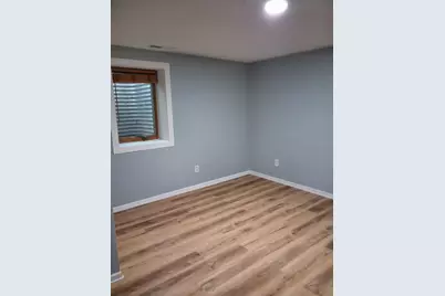 5637 Emerson Avenue N, Brooklyn Center, MN 55419 - Photo 6