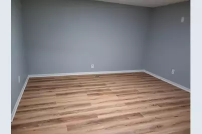 5637 Emerson Avenue N, Brooklyn Center, MN 55419 - Photo 16