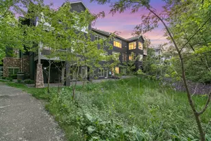 671 Willoughby Way E, Minnetonka, MN 55305 - Photo 2