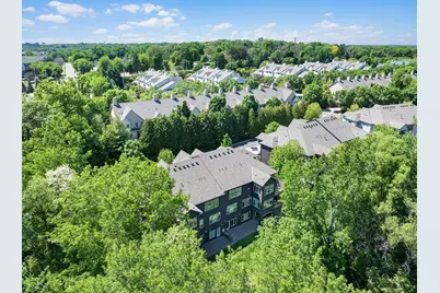 671 Willoughby Way E, Minnetonka, MN 55305 - Photo 58