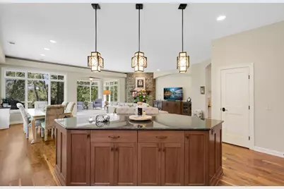 671 Willoughby Way E, Minnetonka, MN 55305 - Photo 24