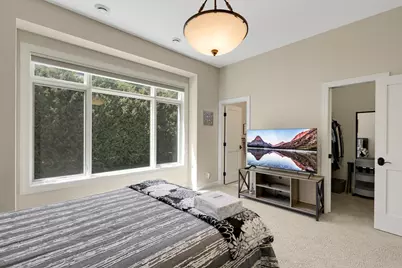 671 Willoughby Way E, Minnetonka, MN 55305 - Photo 42