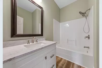 515 Benzel Avenue SW, Madelia, MN 56062 - Photo 16