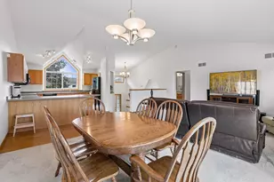 909 Basenji Curve, Shakopee, MN 55379 - Photo 10