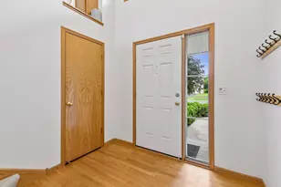 909 Basenji Curve, Shakopee, MN 55379 - Photo 2