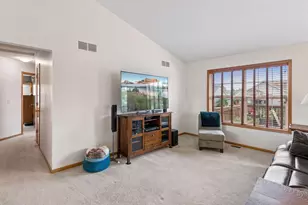 909 Basenji Curve, Shakopee, MN 55379 - Photo 4