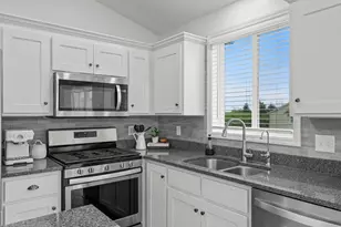 14872 Quintana Cir NW, Anoka, MN 55303 - Photo 4