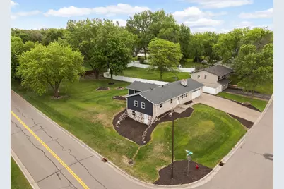 18774 Jordan Trail, Lakeville, MN 55044 - Photo 4