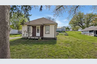 331 2nd Avenue NW, Glenville, MN 56036 - Photo 1
