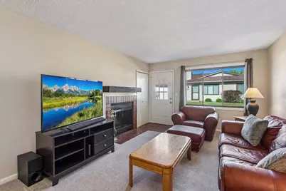 8646 S Maplebrook Circle, Brooklyn Park, MN 55445 - Photo 6
