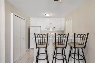 8646 S Maplebrook Cir, Brooklyn Park, MN 55445 - Photo 8