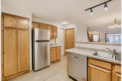 2225 Ranchview Lane N #7, Plymouth, MN 55447 - Photo 12