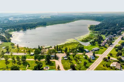 202 Lomond Drive NW, Bagley, MN 56621 - Photo 8