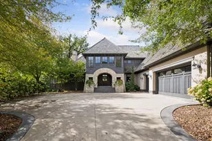 425 Carpenters Pt, Wayzata, MN 55391 - Photo 2