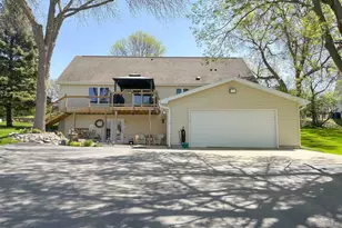 317 Union Ave N, Fergus Falls, MN 56537 - Photo 1