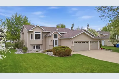 3327 46 Avenue S, Fargo, ND 58104 - Photo 4