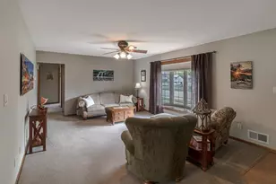 6 Hazelwood Ave, New Ulm, MN 56073 - Photo 4