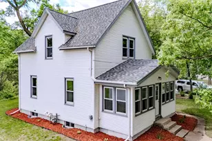 1003 Lindbergh Dr S, Little Falls, MN 56345 - Photo 10