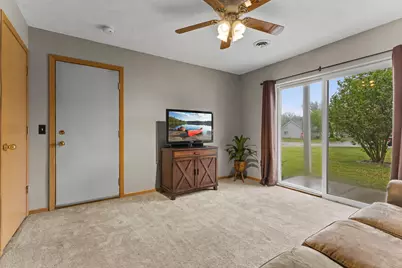 8701 Glasgow Lane, Saint Bonifacius, MN 55375 - Photo 14