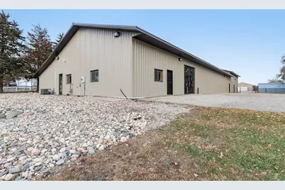 1301 N Nokomis NE, Alexandria, MN 56308 - Photo 2