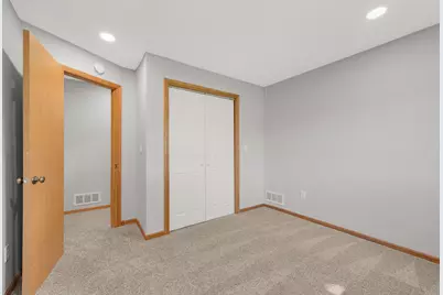 936 S Cedar Street, Belle Plaine, MN 56011 - Photo 20