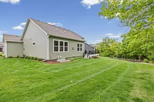 122 Liberty Heights Dr, Chaska, MN 55318 - Photo 22