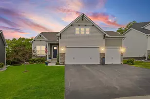 122 Liberty Heights Dr, Chaska, MN 55318 - Photo 1