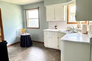 206 Elm Ave SE, Montgomery, MN 56069 - Photo 8