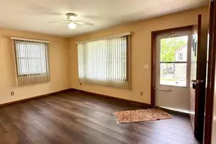 206 Elm Ave SE, Montgomery, MN 56069 - Photo 4