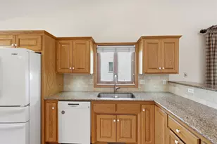 1668 Mackubin St, Saint Paul, MN 55117 - Photo 10
