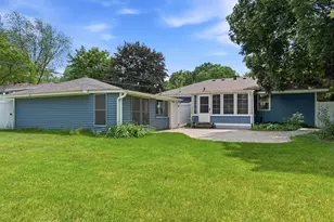 12 W 104th St, Bloomington, MN 55420 - Photo 44