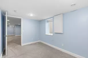 12 W 104th St, Bloomington, MN 55420 - Photo 36