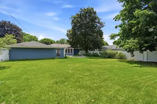 12 W 104th St, Bloomington, MN 55420 - Photo 48