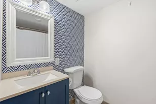 12 W 104th St, Bloomington, MN 55420 - Photo 36