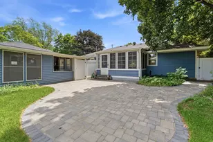 12 W 104th St, Bloomington, MN 55420 - Photo 46