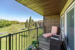 3440 Golfview Dr, Eagan, MN 55123 - Photo 10