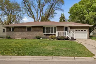 248 Wegener Dr, Breckenridge, MN 56520 - Photo 2