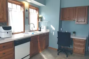 952 Ottawa Ave, West Saint Paul, MN 55118 - Photo 8