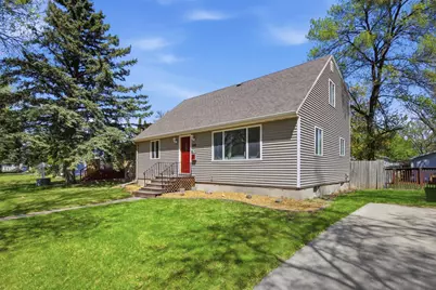 1707 6th Avenue S, Fargo,  58103 - Photo 1